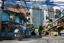Manila suburbs just on the border with luxury Makati business and residential district – photo by Renata Blonska