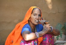 Abhaneri village woman and her clay pipe - photo by Renata Blonska