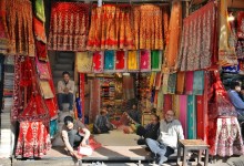 Delhi streets, time to get dressed - photo by Renata Blonska