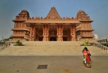 Chhatarpur Temple New Dehli - photo by Renata Blonska